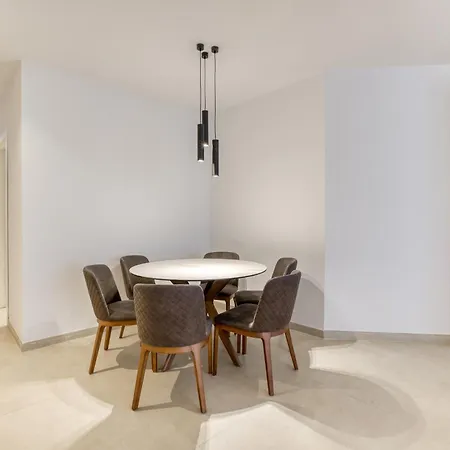 Spacious & Modern 3br With Terrace In By 360 Estates Διαμέρισμα *