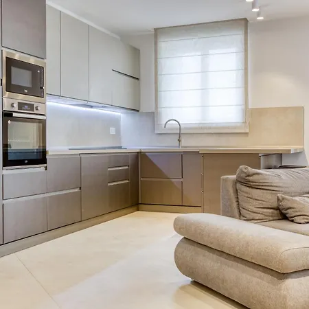 Spacious & Modern 3br With Terrace In By 360 Estates