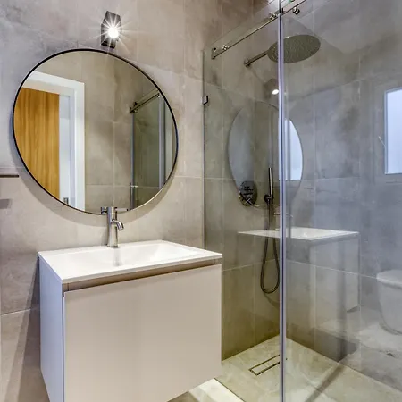 Daire Spacious & Modern 3br With Terrace In By 360 Estates *