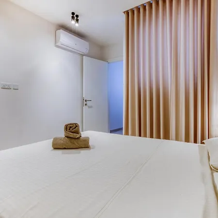 Spacious & Modern 3br With Terrace In By 360 Estates Mgarr